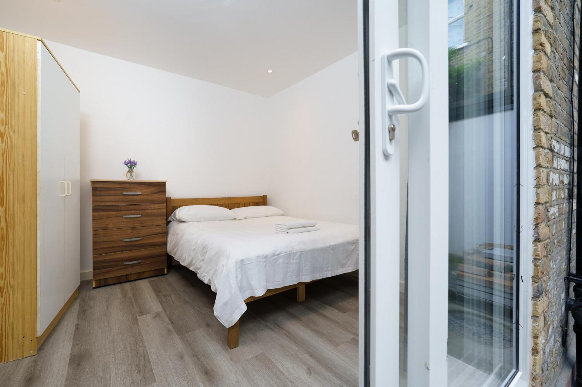 Modern Apartment In South West ロンドン エクステリア 写真
